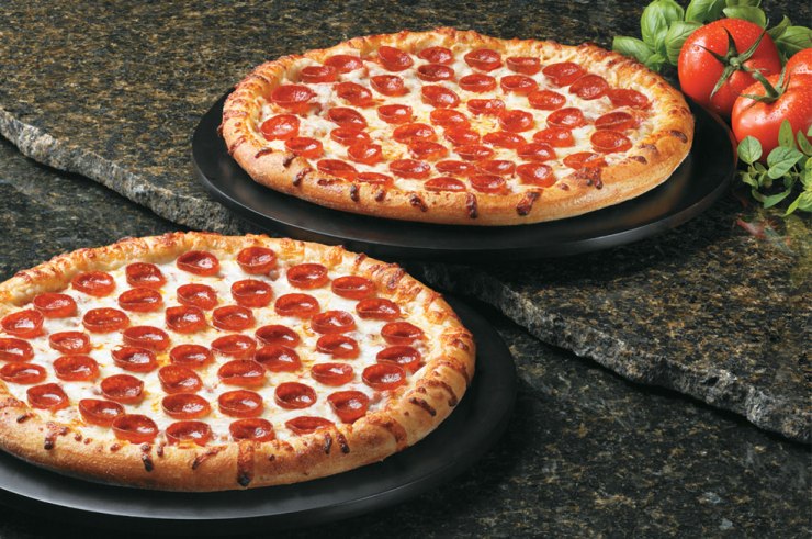 2 pizzas